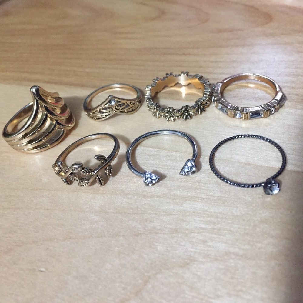 Forever 21 Assorted ring set